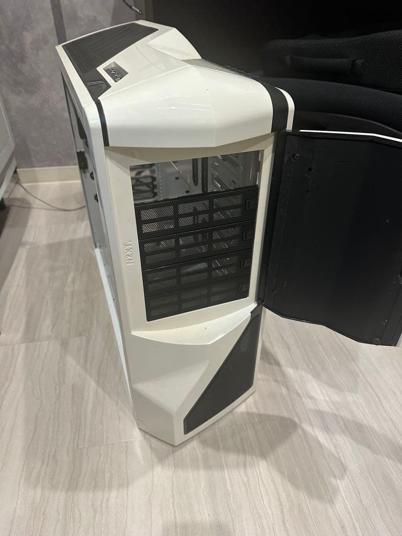 NZXT PHANTOM フルタワーPCケースのみ