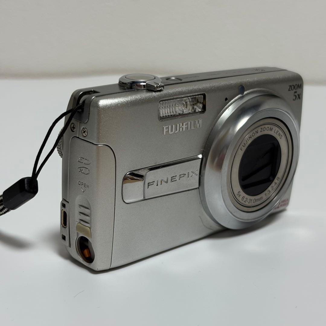 FUJIFILM FinePix J50 シルバー デジカメ 動作品