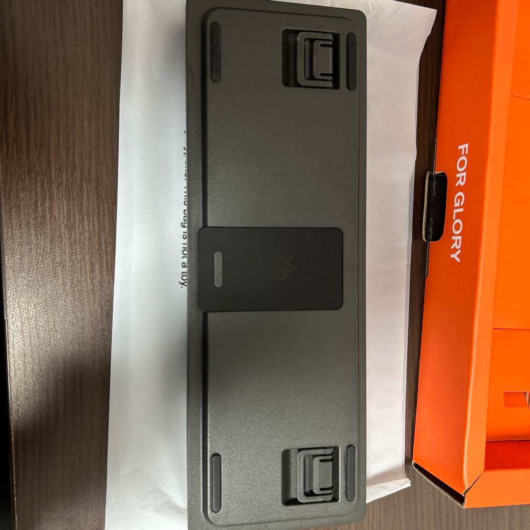 SteelSeries Apex Pro Mini RGBキーボード本体