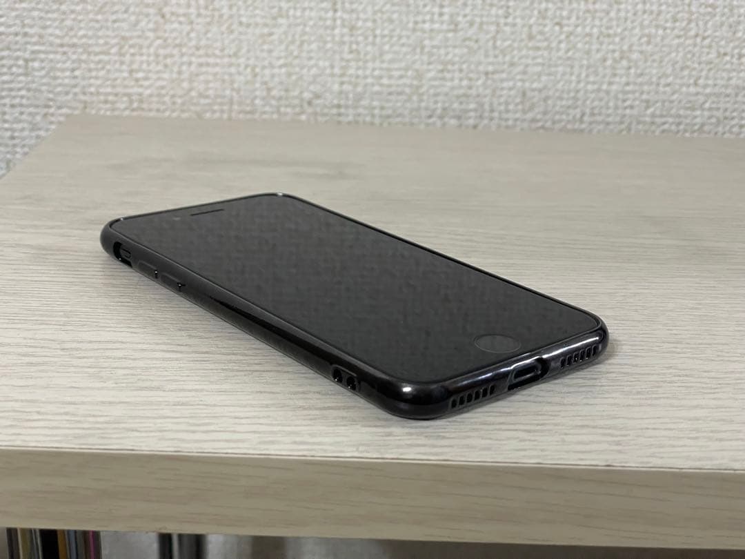 iPhone se 第3世代　64GB SIMフリー　少しわけあり