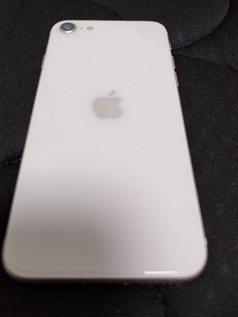 iPhoneSE3 128GB スターライト