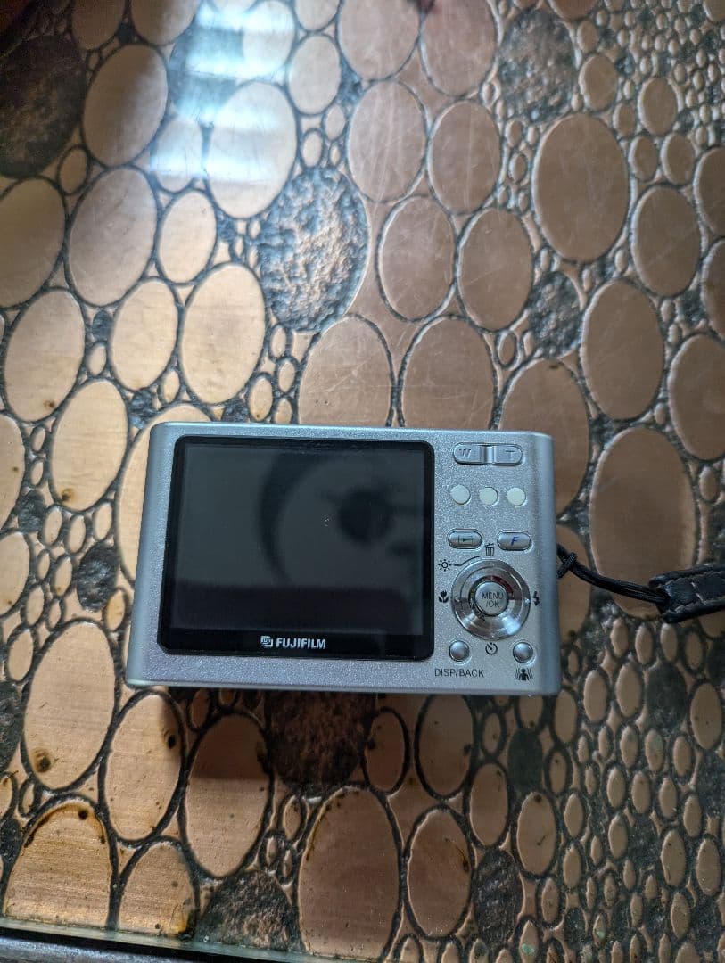 Fujifilm FinePix Z3 コンパクトデジタルカメラ