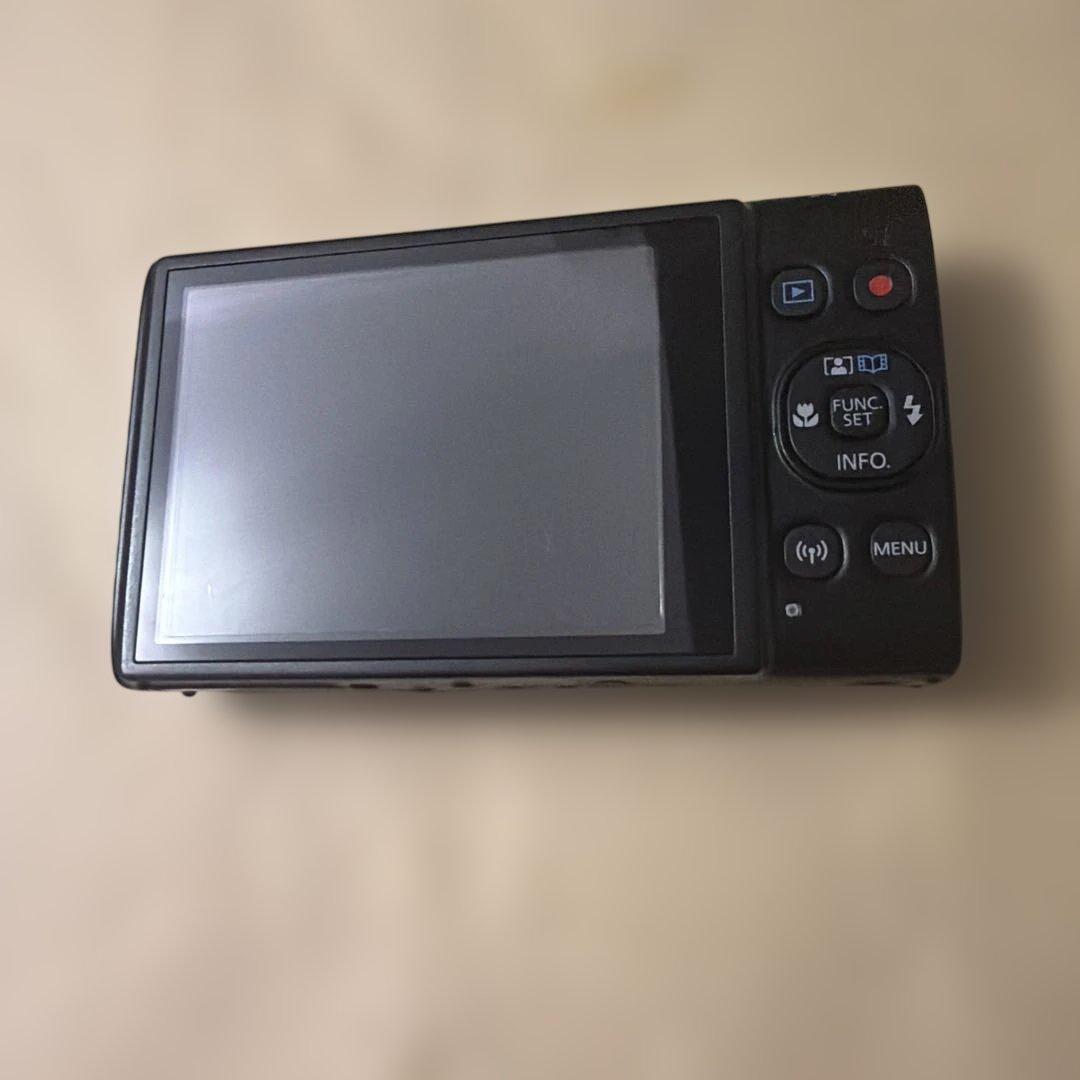 Canon IXY 650 コンパクトデジタルカメラ　バッテリーなし