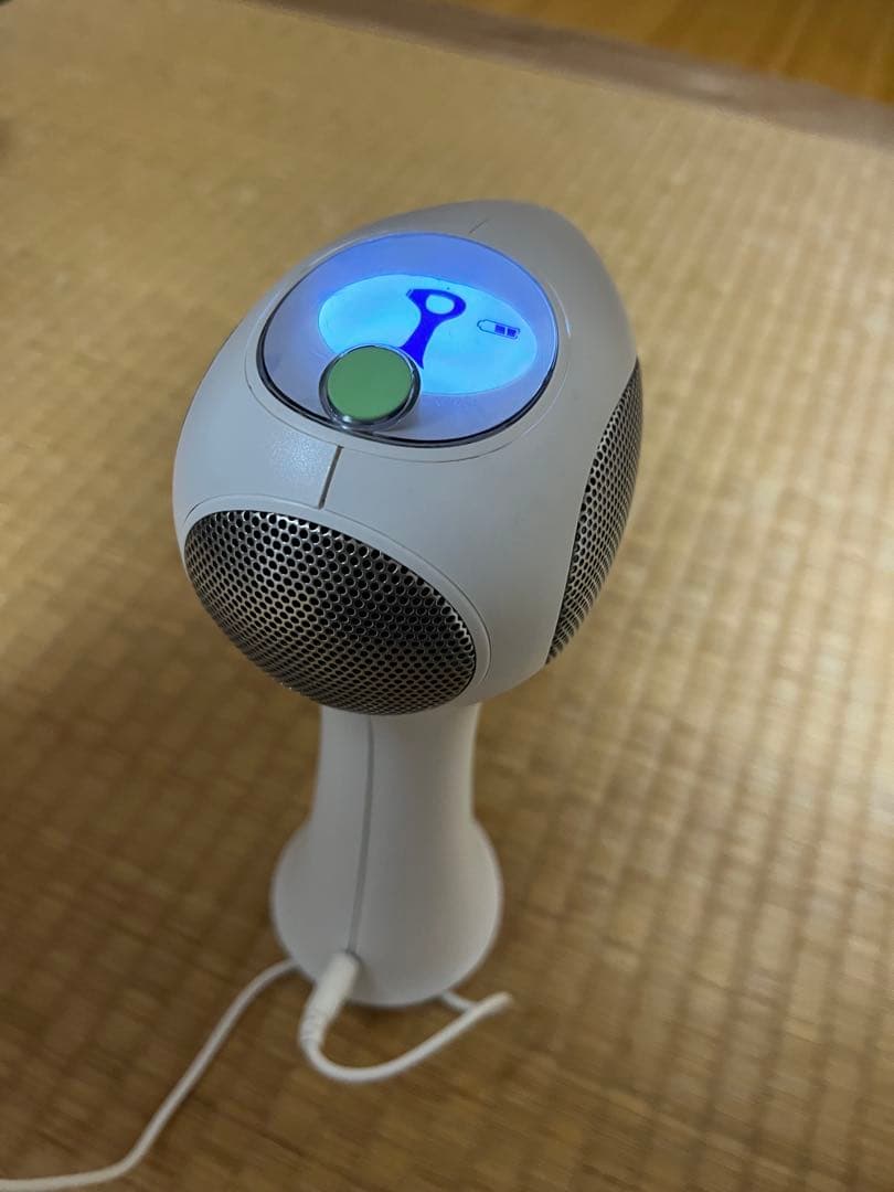 トリア 脱毛器 ホワイト・グリーン 充電器付き