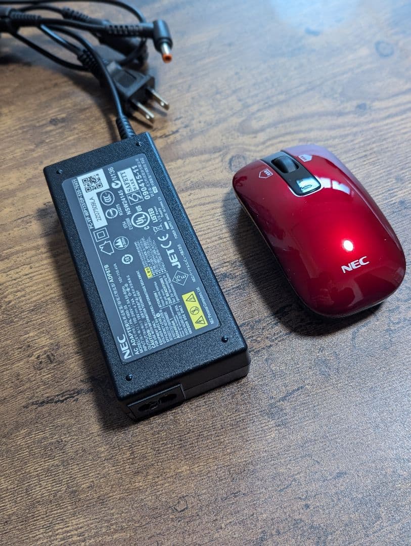 最終値下げ　NEC ノートPC LaVie レッド