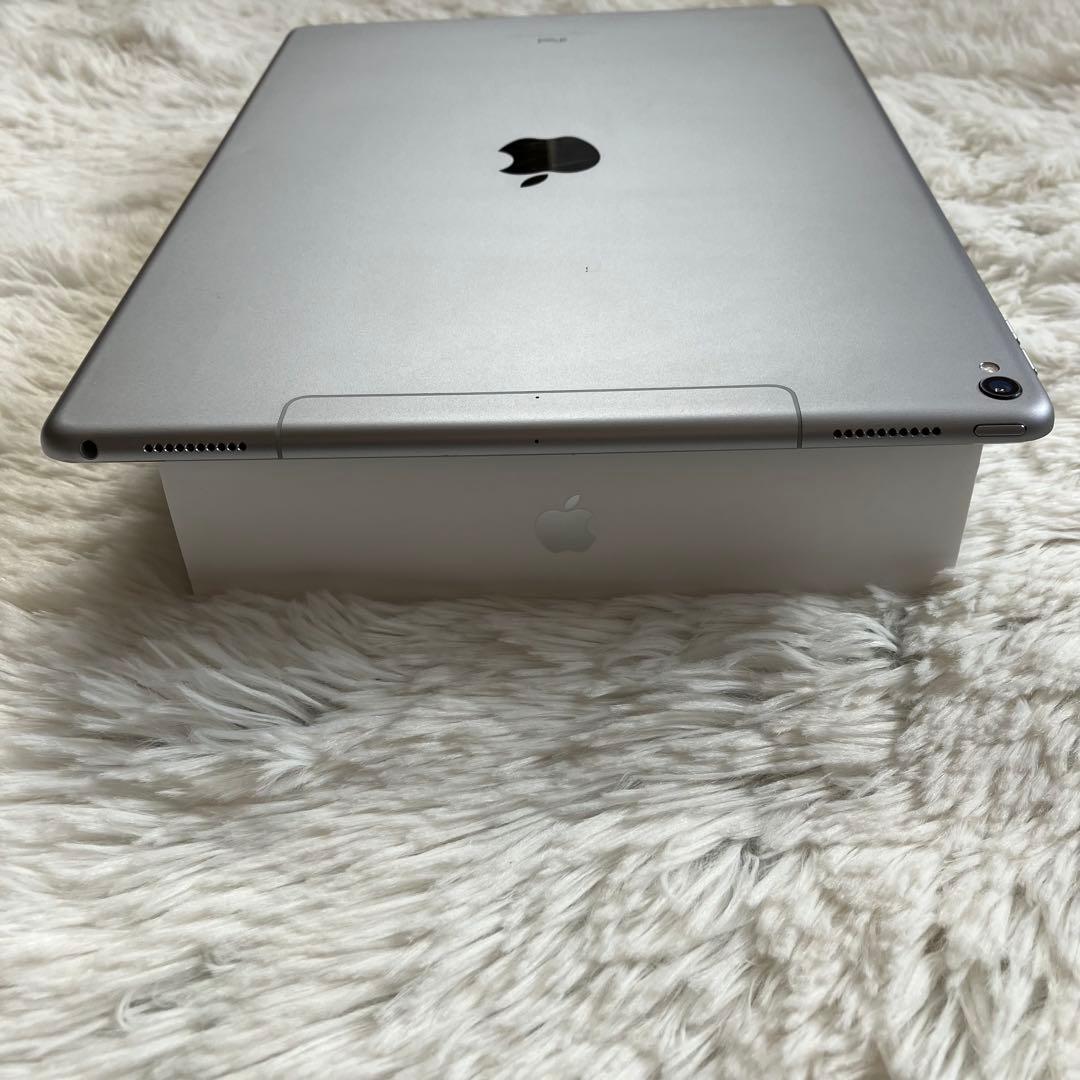 【完動品】iPad Pro 12.9 第2世代 256GB SIMフリー