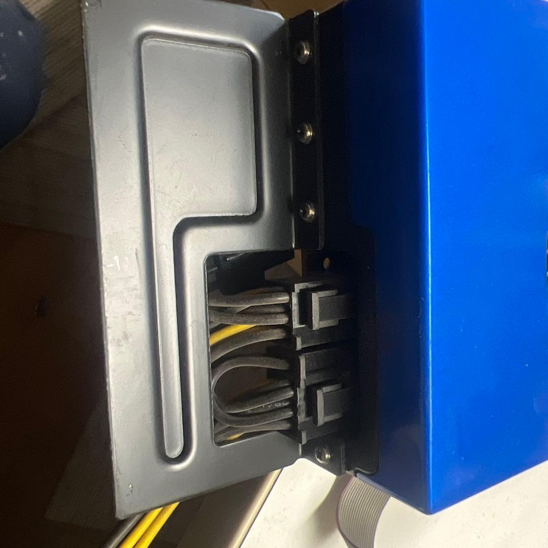 Radeon Pro WX 8200 グラフィックボード