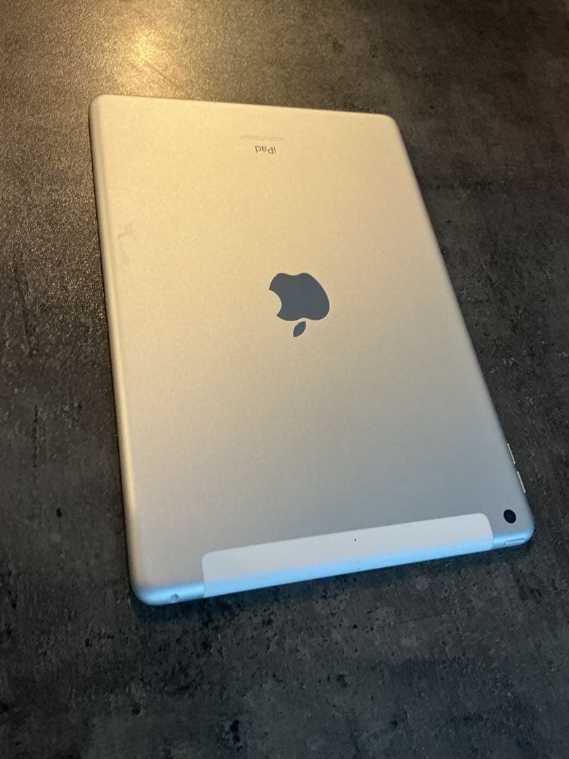 未使用に近い　第9世代　64GB Apple iPad 本体