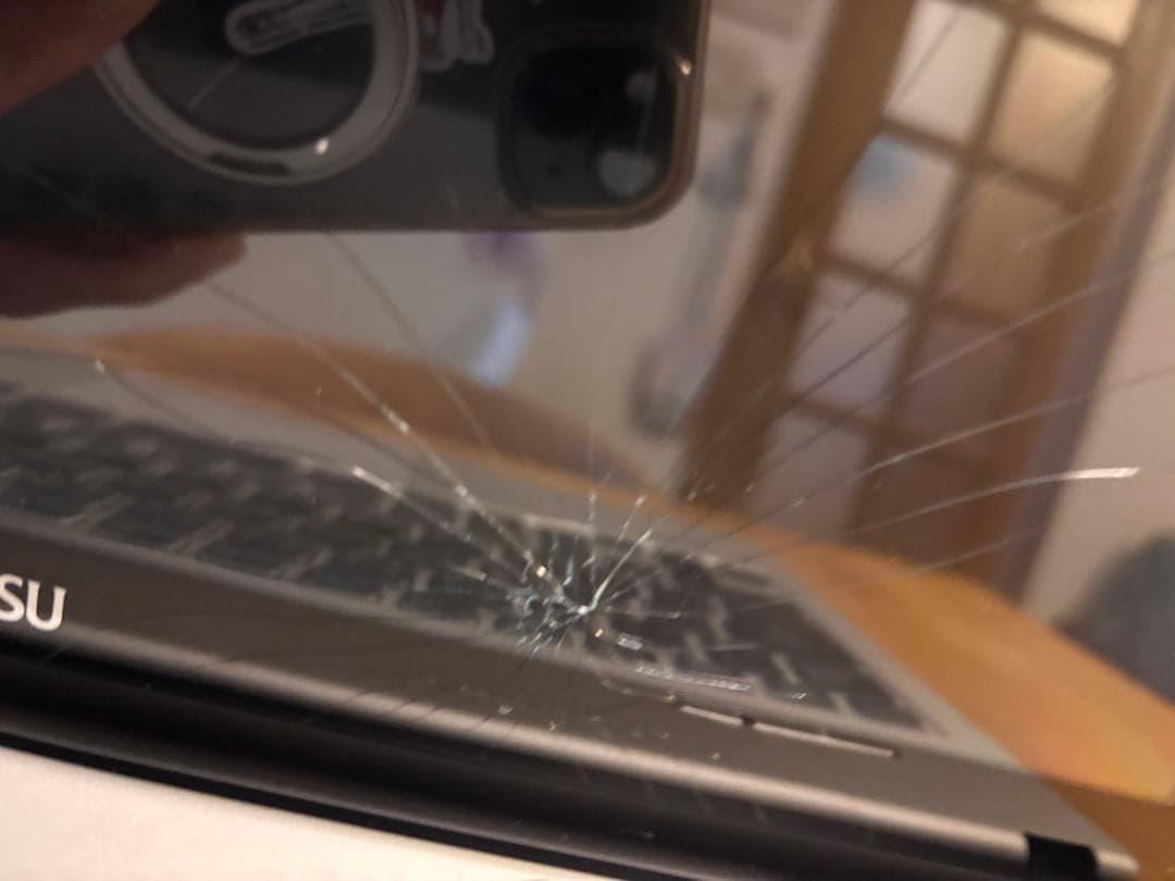 富士通 LIFEBOOK SH90/M ノートPC シルバー