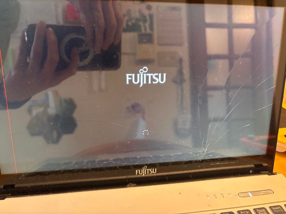 富士通 LIFEBOOK SH90/M ノートPC シルバー