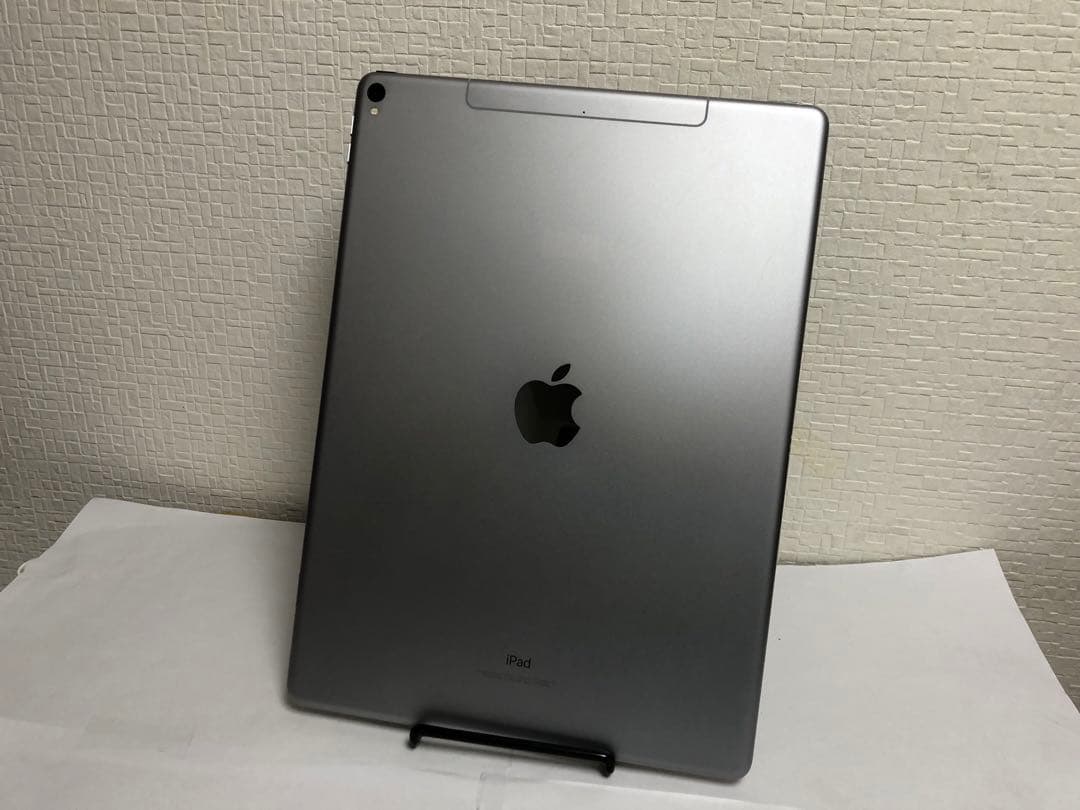 iPad Pro 12.9インチ（第2世代）256GB SIMフリー No.12