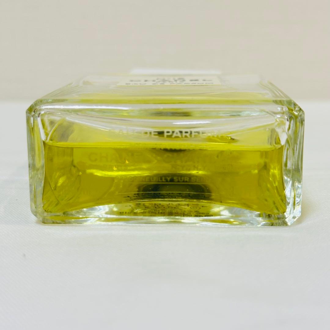 CHANEL N°19 シャネル オーデパルファム　香水　100ml