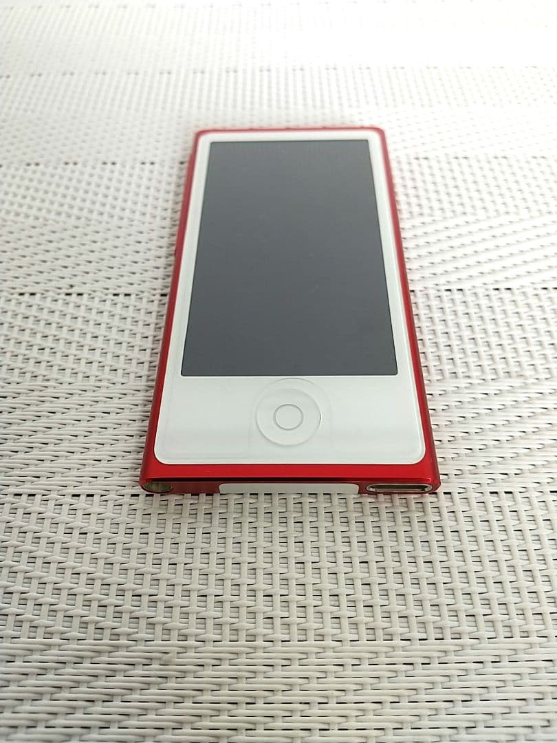 Apple iPod nano 第7世代 16GB レッド