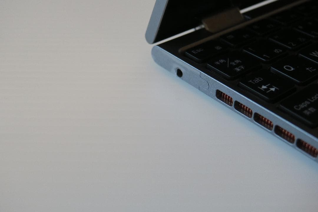新品同様！UMPC 保護シール付き！CHUWI MiniBook X N100