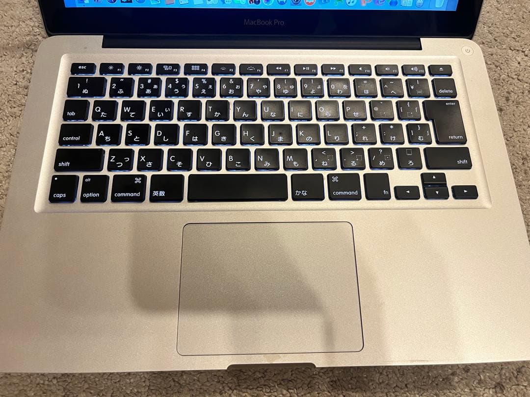 MacBook Pro 13.3インチ シルバー 本体 DVD挿入口有り