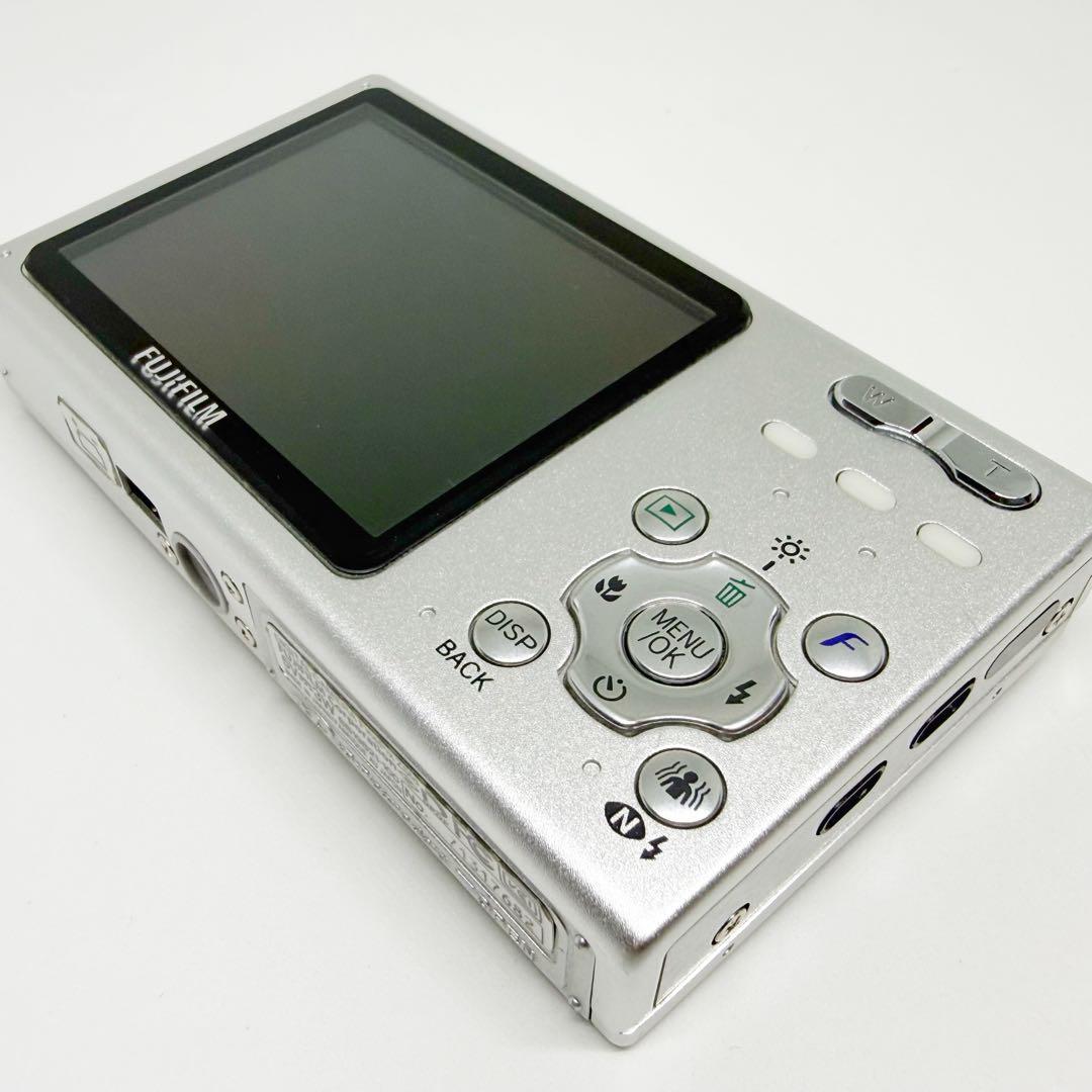FUJIFILM FINEPIX Z5 fd シルバー コンデジ 富士フイルム