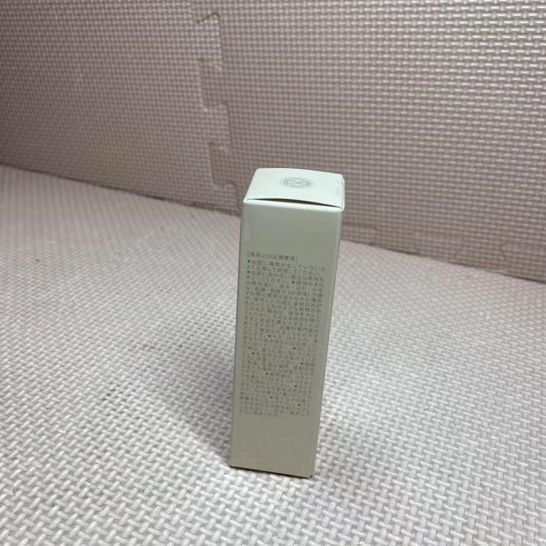 6023KAMIKA（カミカ）シルキー スティックファンデーション ホワイト