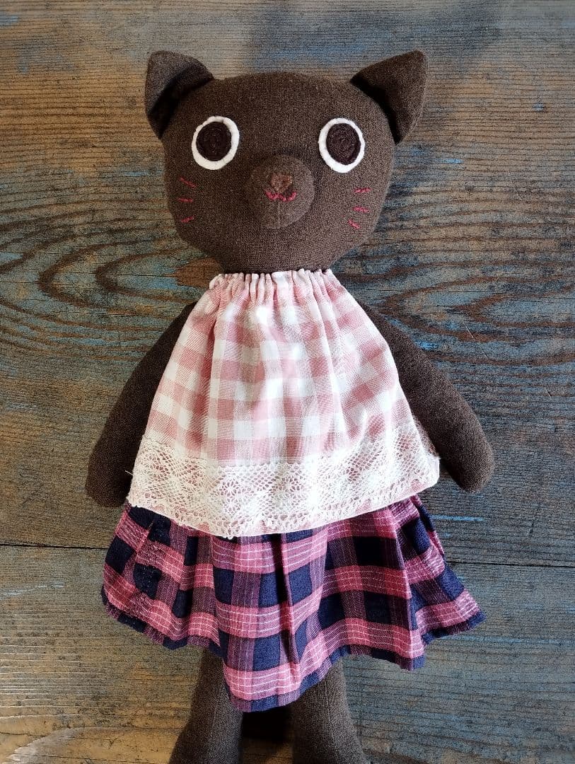 ハンドメイド「茶ねこちゃん」着せ替え人形セット・手洗い可