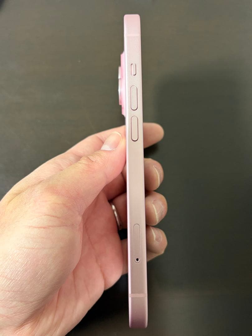 【美品】Apple iPhone15 128GBピンク SIMフリー　83%