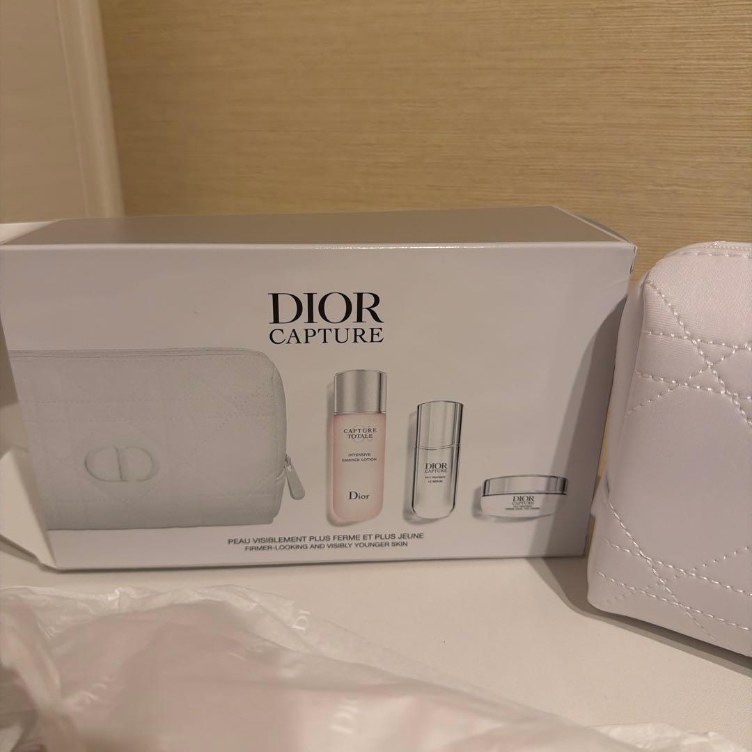 Dior Capture Totale トライアルセット