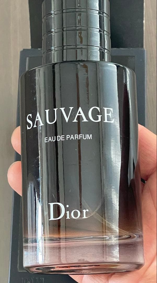 Dior SAUVAGE Eau de Parfum &ショッパー付き