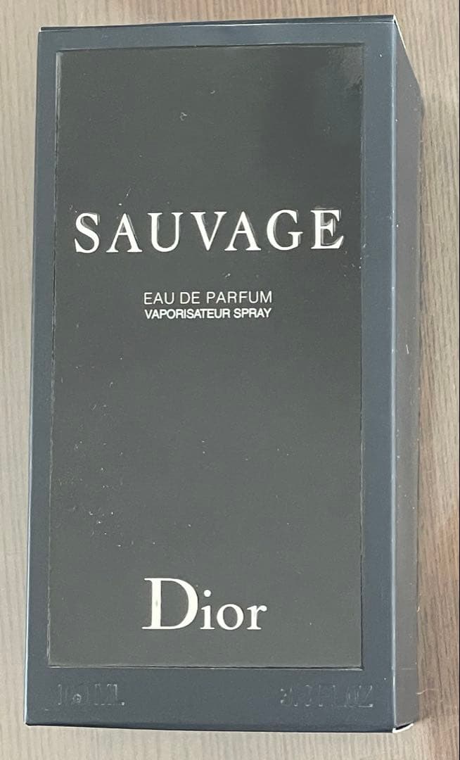 Dior SAUVAGE Eau de Parfum &ショッパー付き