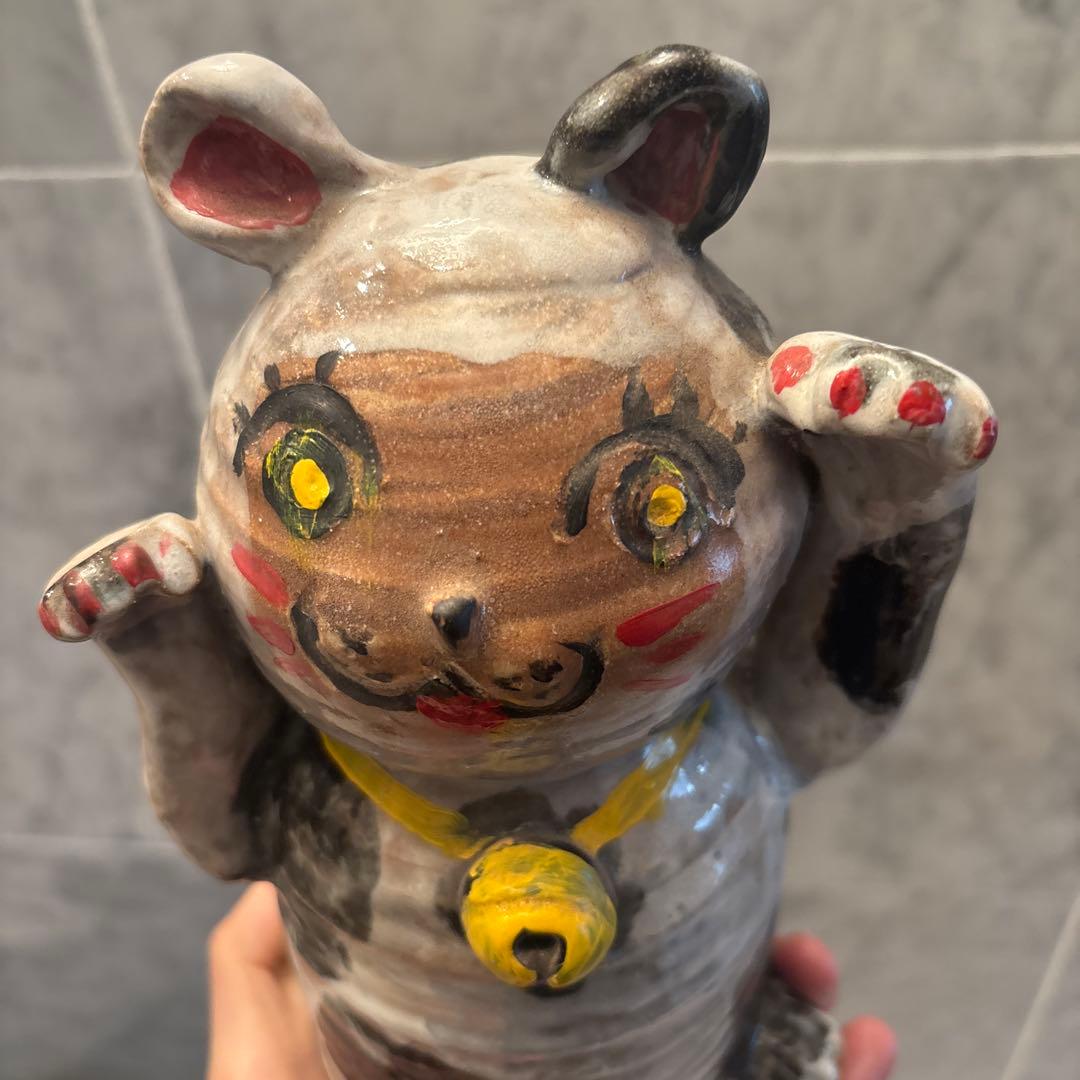 作家さんによるお茶目で可愛らしくとても雰囲気のある金運、良き人を招く招き猫