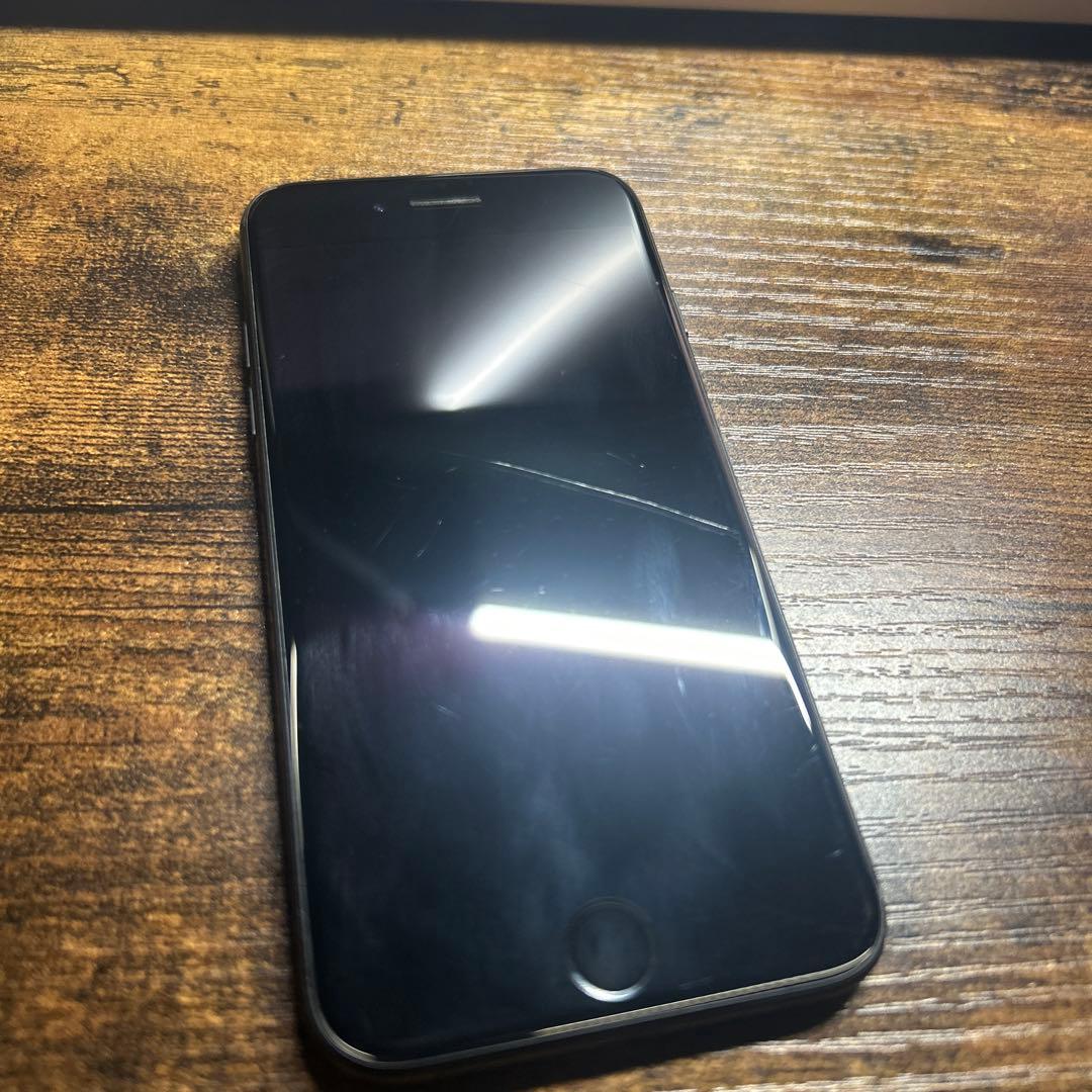 Apple iPhone 7 ブラック 本体　128GB
