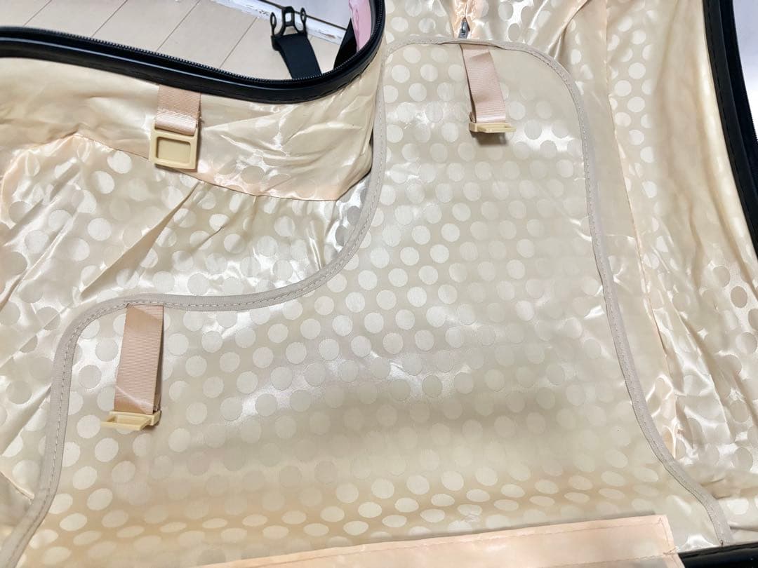 ✨美品✨子供が乗れるスーツケース　ピンク　Ｍサイズ　ケースカバー付♩