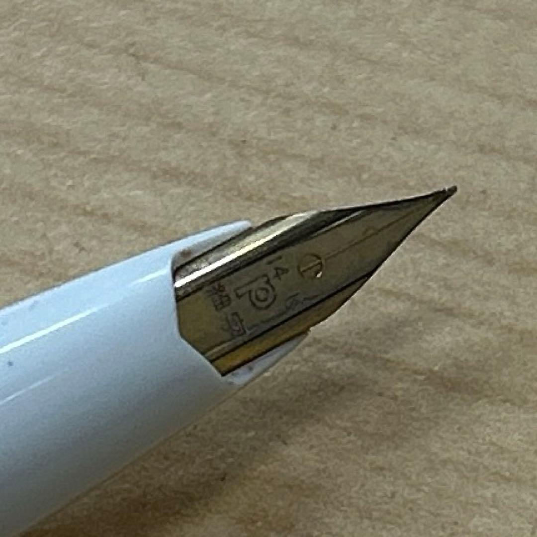 【昭和レトロ】プラチナ 万年筆14K F細字 花柄 未使用 廃番 デッドストック