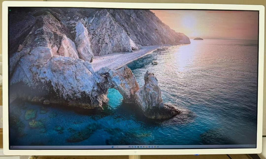 KTC MegPad32型移動式4Kモニター/8G+128G/Android搭載