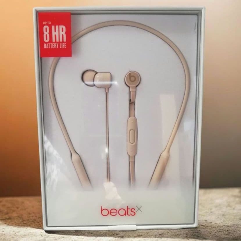 Apple「BeatsX」Bluetoothイヤホン ワイヤレス・イヤフォン