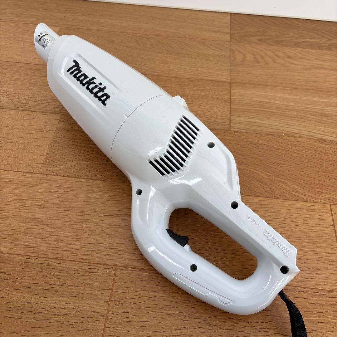 Makita ハンディクリーナー CL106FD