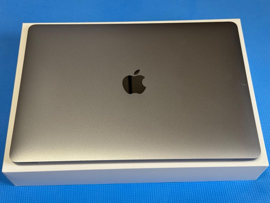MacBook Air (M1, 2020) スペースグレイ
