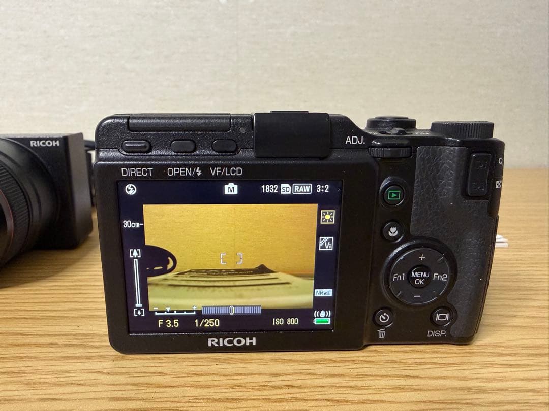 リコーGXR本体＋VF2＋P10＋A12(28と50)