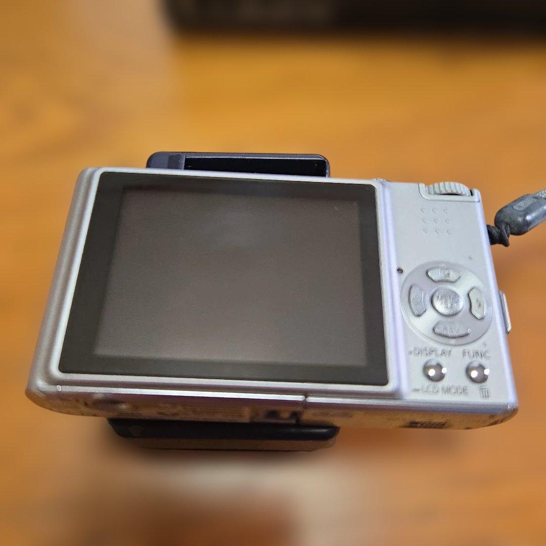 Panasonic DMC-FX33 シルバー デジタルカメラ