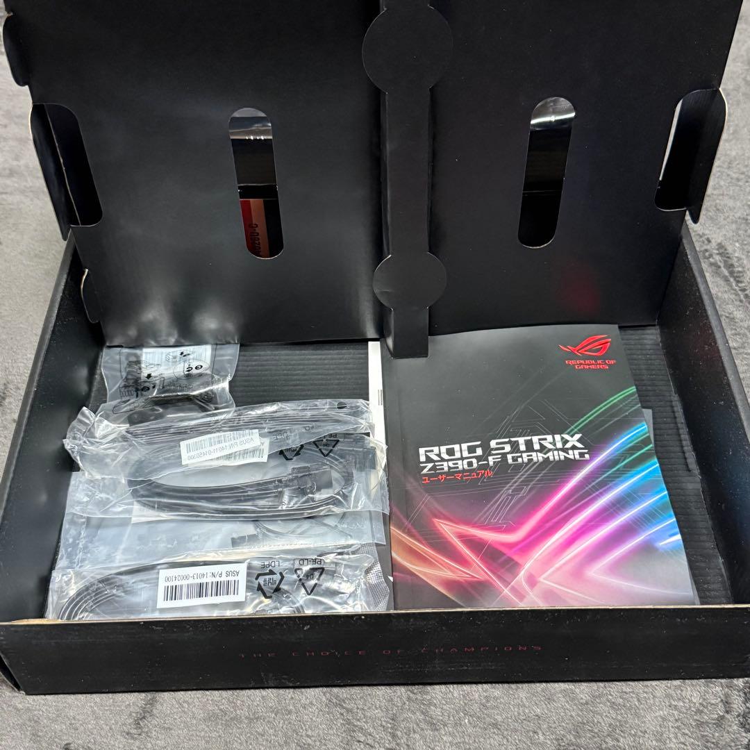 で*ん様 【ASUS】ROG STRIX Z390-F GAMING 箱付属品