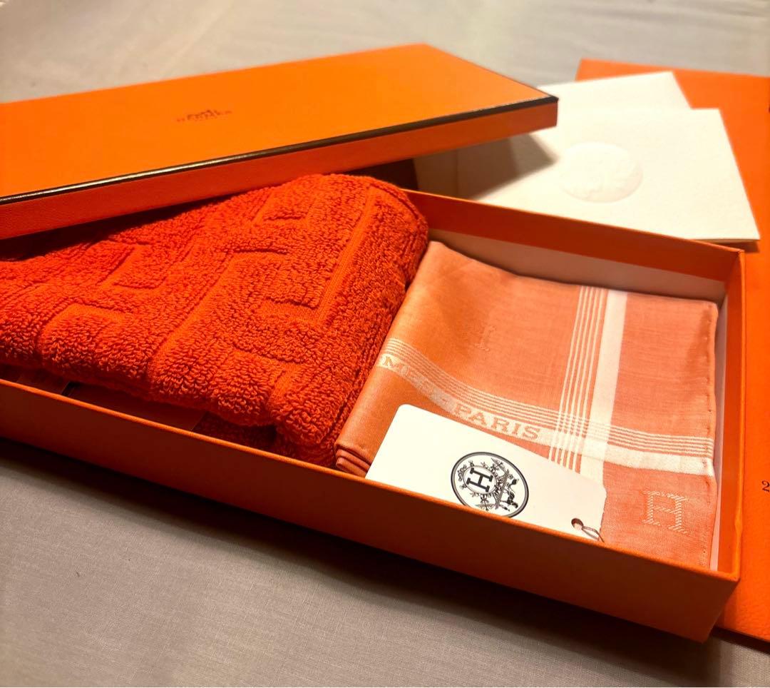 HERMES タオルハンカチとハンカチーフセット プレゼントセット付き