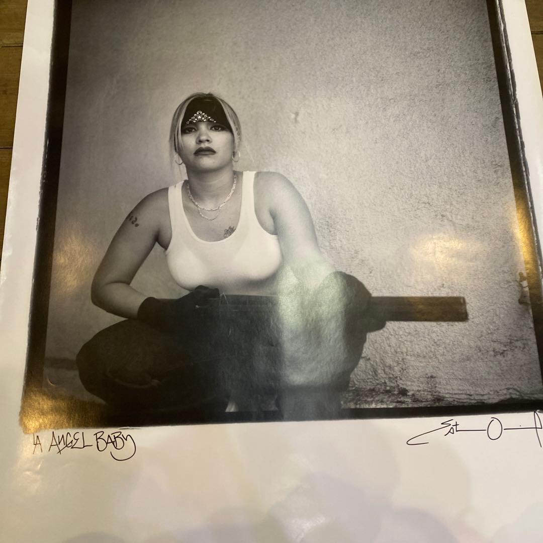 A ANGEL BABY モノクロ写真 サイン入り60×91