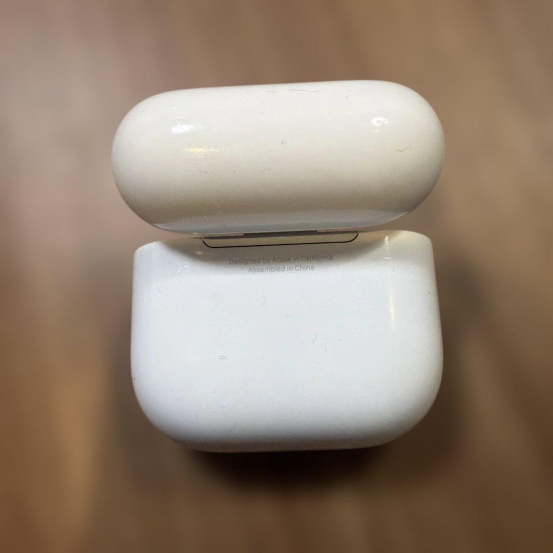 Apple AirPods 4 (ANC) 右耳（おまけとして充電ケース付）