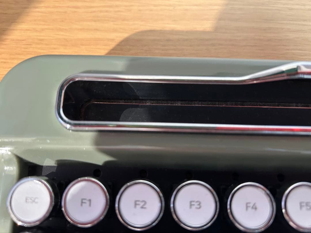 PENNA ELRETRON キーボード　ワイヤレス　タイプライター風