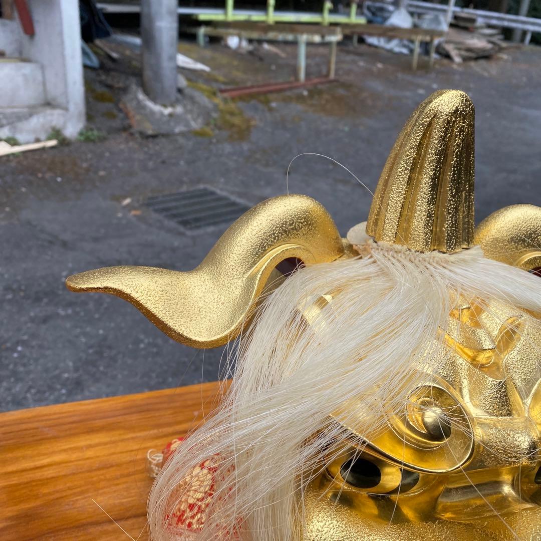 越中井波　荒井寿斎作　獅子頭　木彫　金色 お獅子
