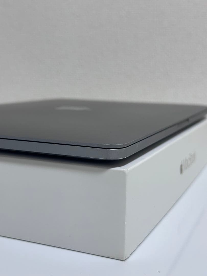 Macbook Pro 13インチ (2020) i5 SSD 512GB