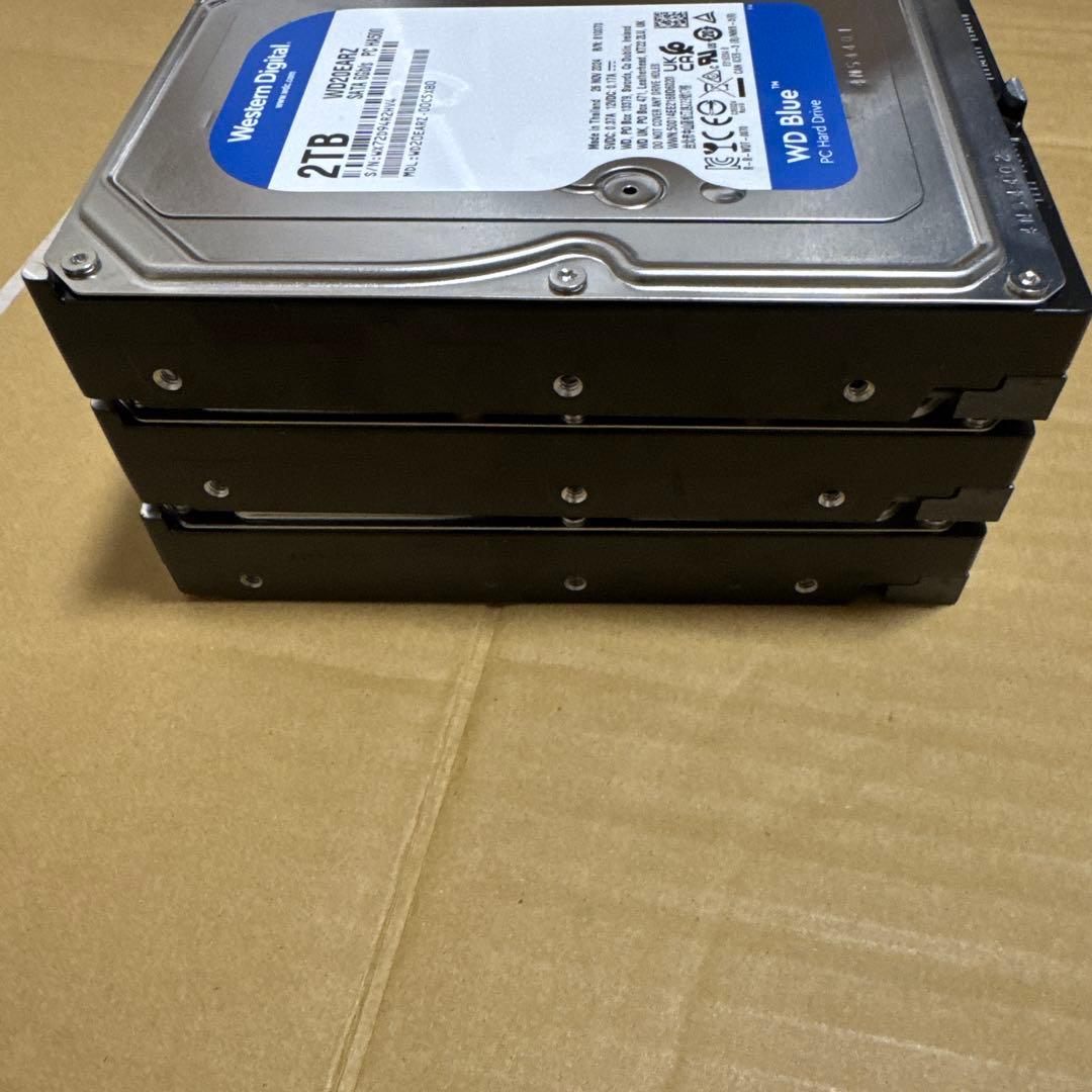 2個Western Digital WD20EARZ 2TB とWD10EARZ