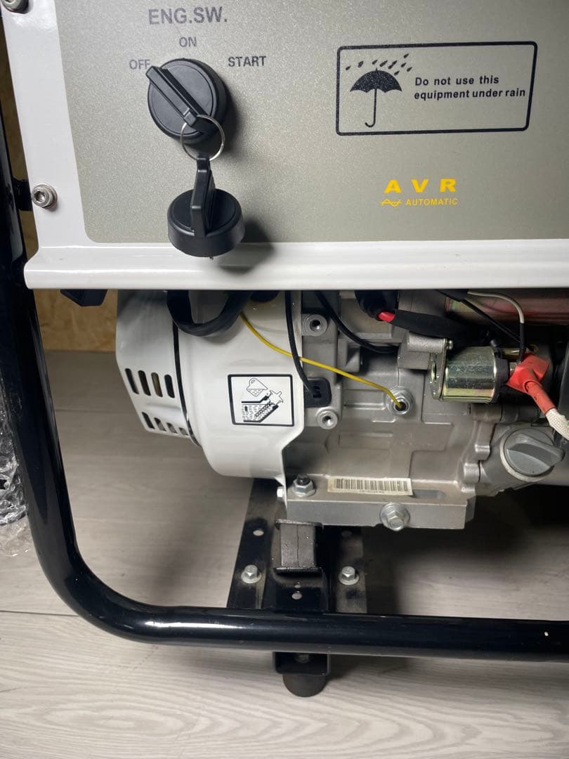 【新品未使用】 ELSONA HYB5500L ハイブリッド式非常用小型発電機