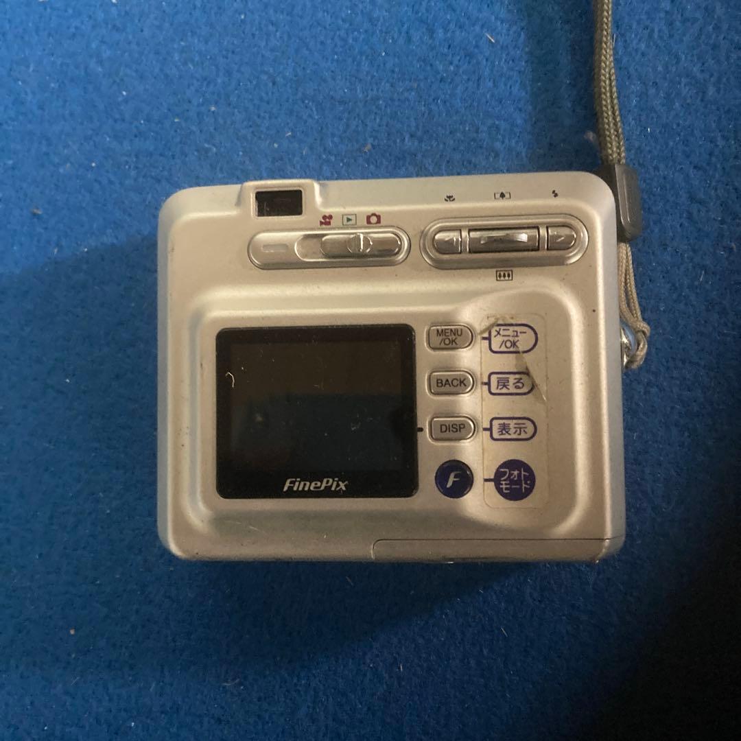 FUJIFILM F410 シルバー コンパクトカメラ