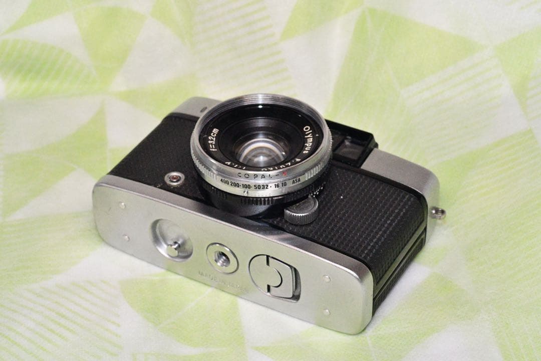 《動作品》OLYMPUS PEN-D a369②