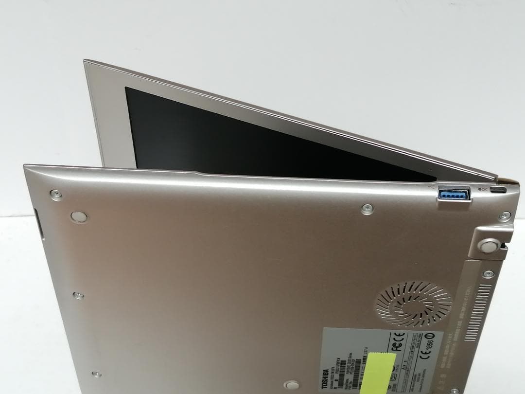 せWindows11東芝ノートパソコン爆速SSDメモリ8G office互換