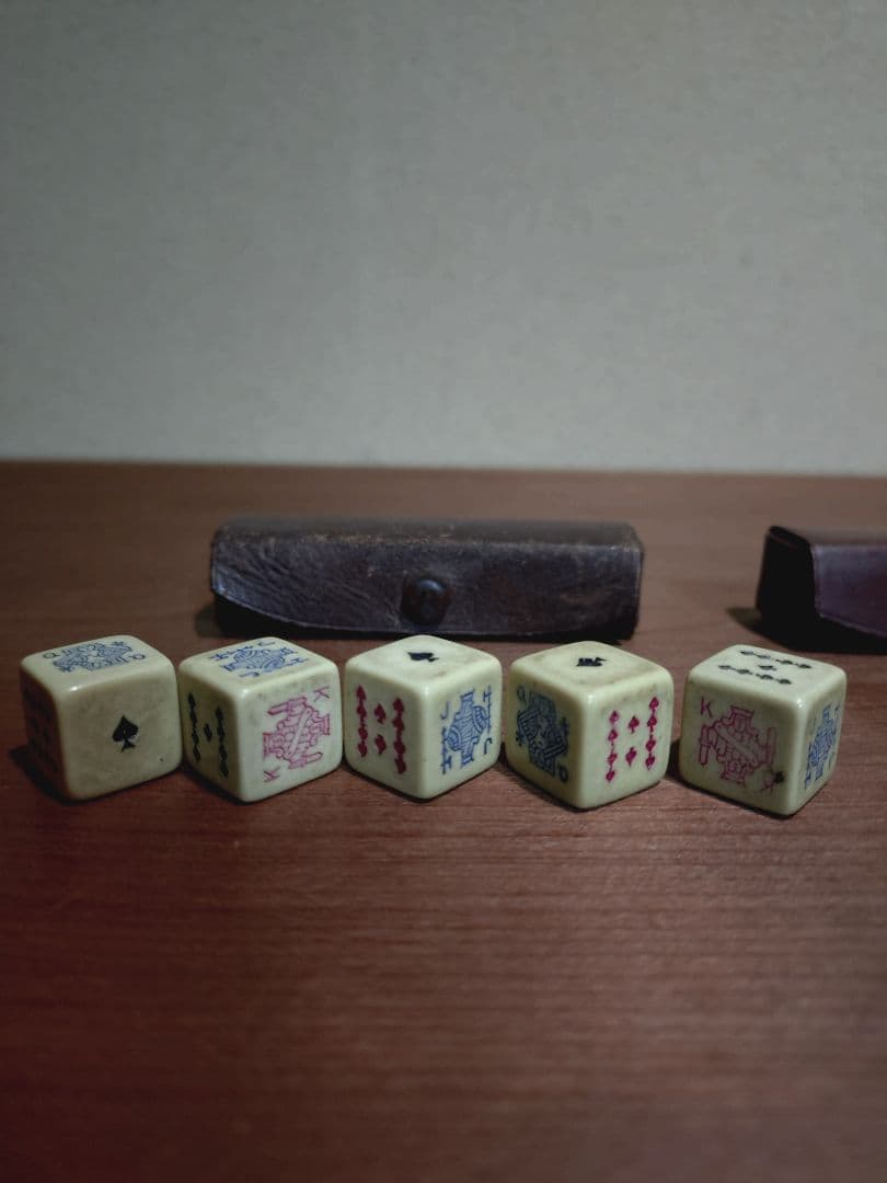 1930年頃 フランス製 ポーカーダイス5個入りと予備3個入り