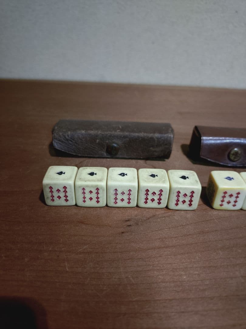 1930年頃 フランス製 ポーカーダイス5個入りと予備3個入り